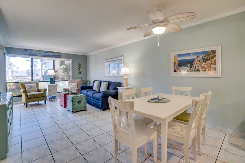 HDHotelAnna Maria IslandBradenton BeachRunaway Bay1 Bed Condo Community Poo