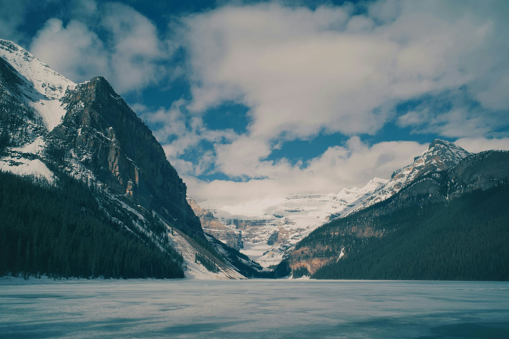 HDAlbertalake louiseView