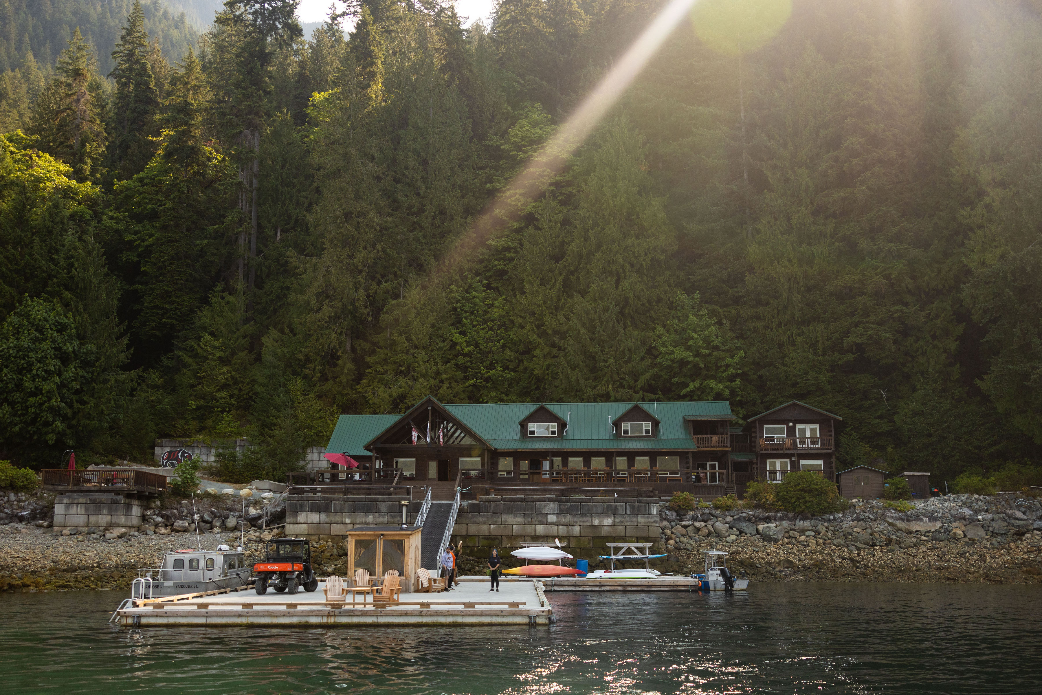 HDBritish ColumbiaKlahoose Wilderness Resortaussen