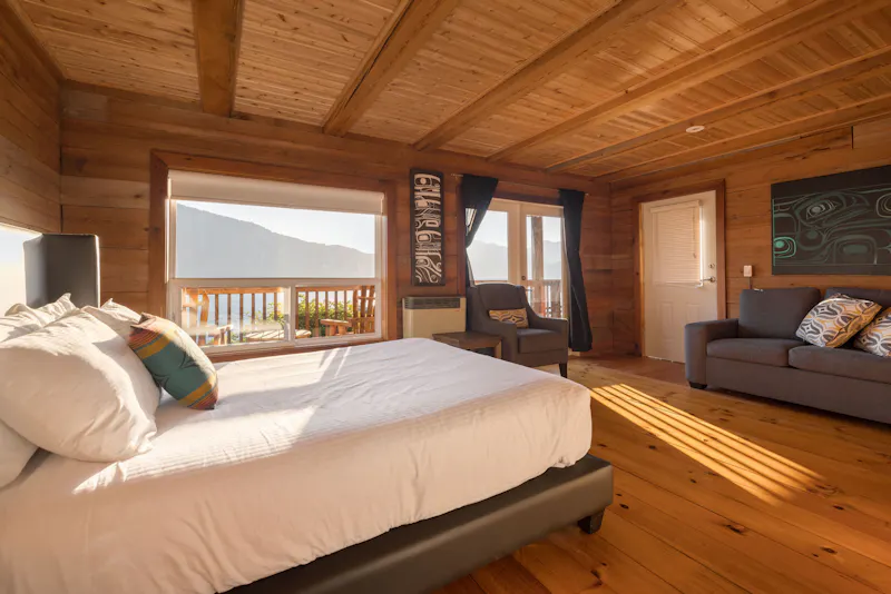 HDBritish ColumbiaKlahoose Wilderness ResortLodgeRoom