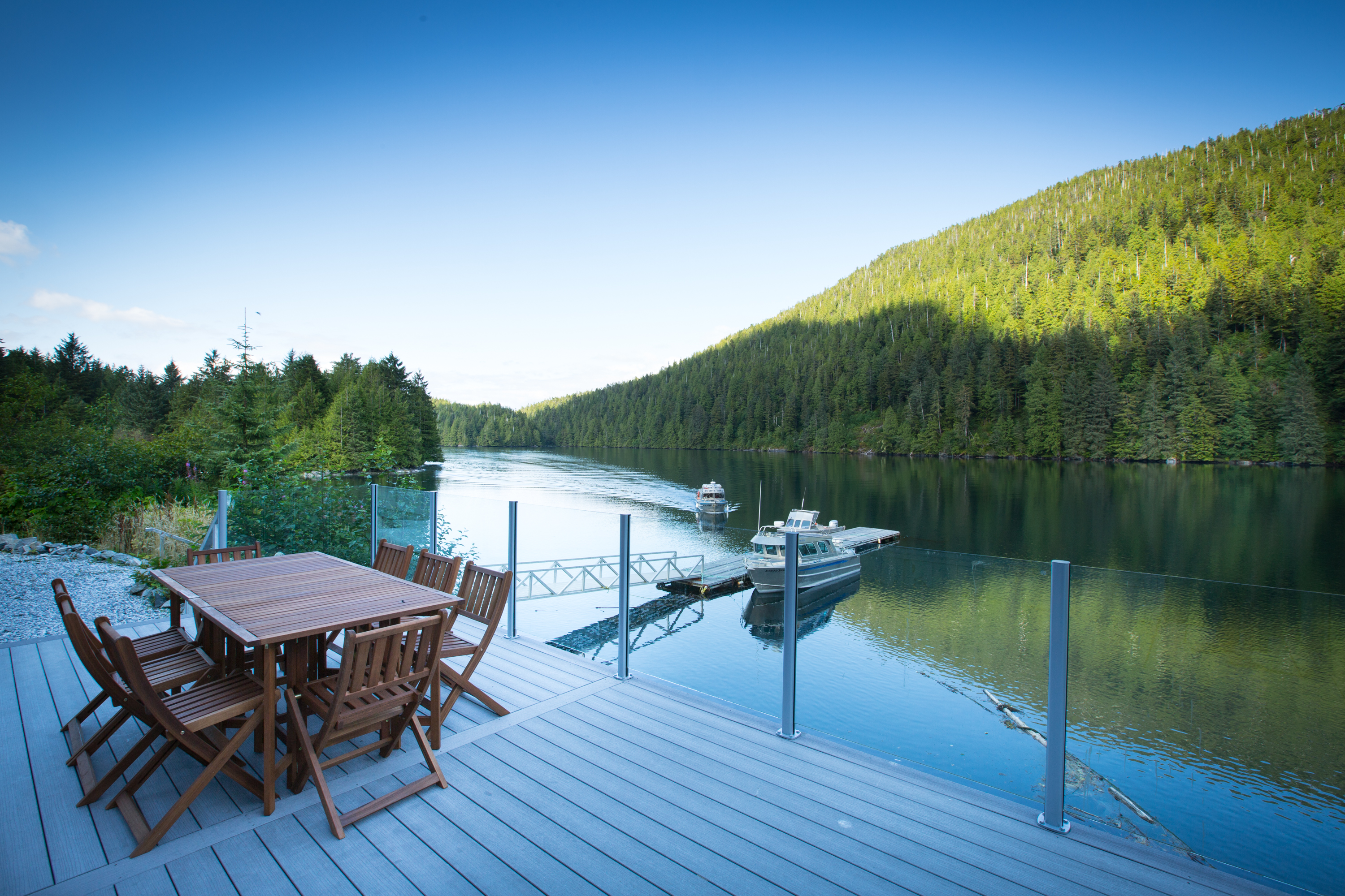 HDBritish ColumbiaSpirit Bear Lodge2I4A1486