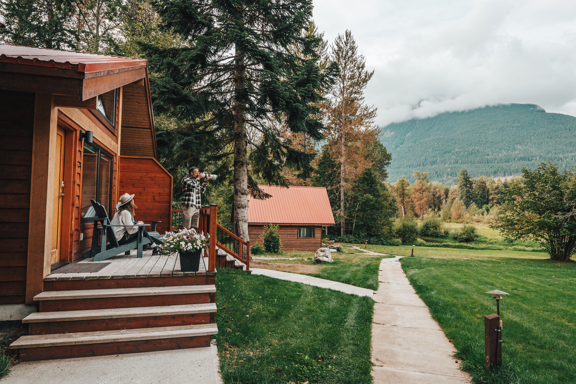 HDBritish ColumbiaTweedsmuir Park LodgeTimber Frame Chalets