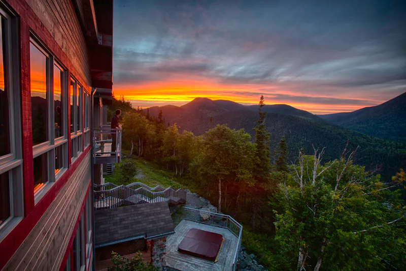 HDHotelQuebecChicChocMountainLodgeview