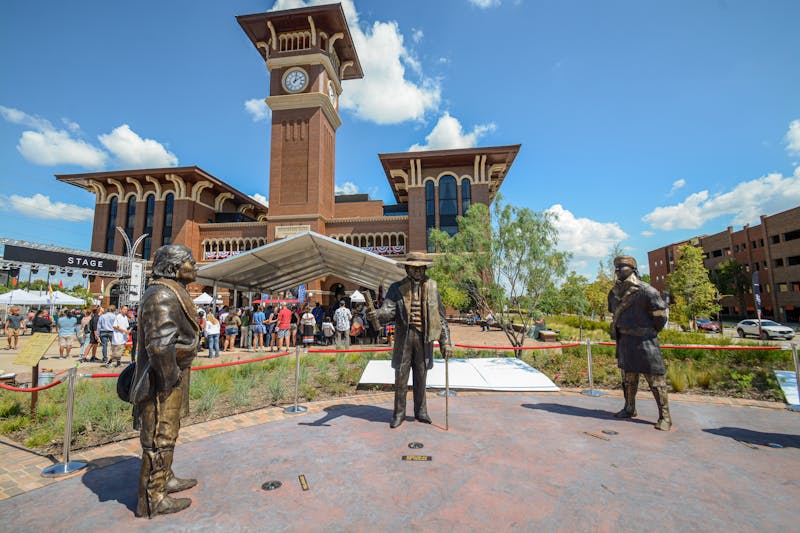 HDTexasGrapevineMain Peace Circle