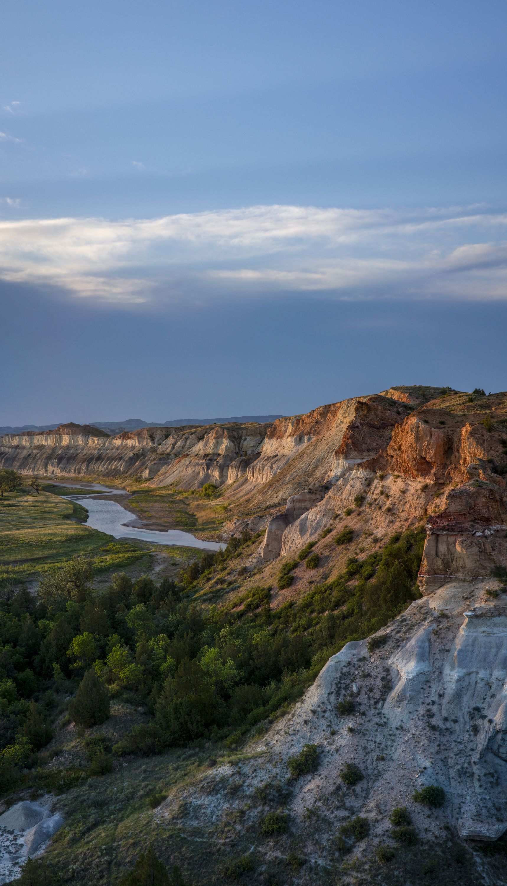 HDNorth DakotaTheodore Roosevelt NPCliffside