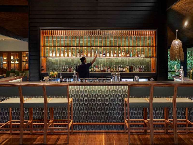 HotelAustralienSilky Oaks LodgeTreehouse Bar