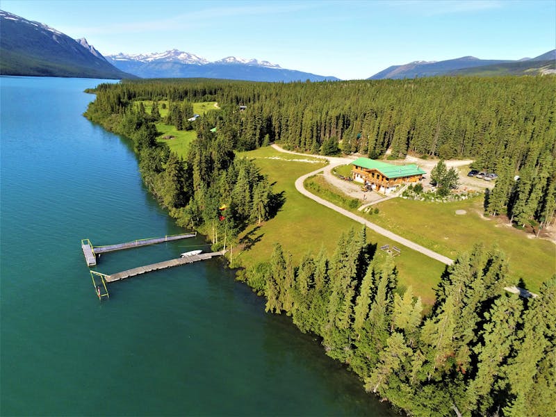 HDHotelYukonSouthern Lakes Resortaussen