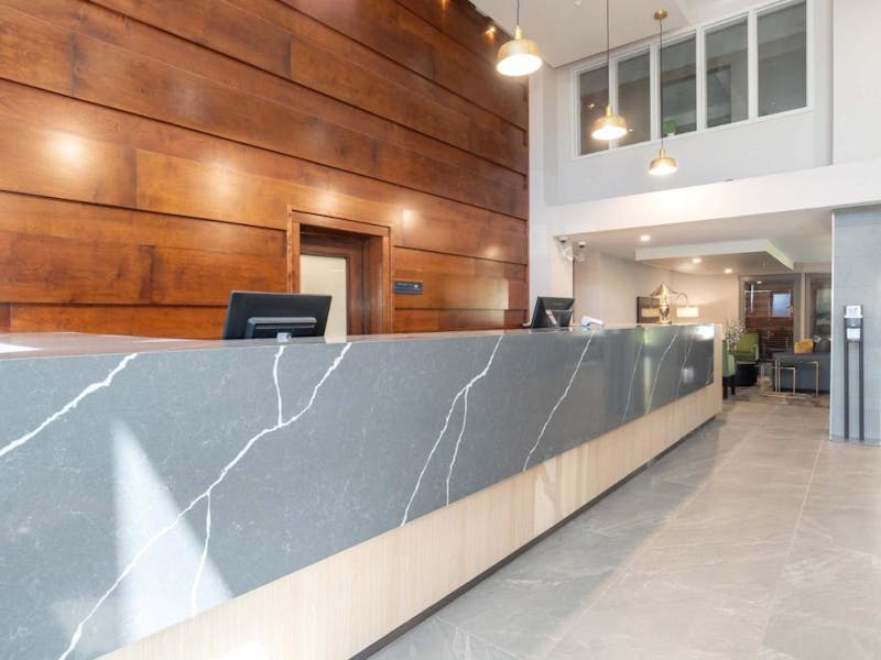 HotelSaskatchewanSandman Hotel und Suites Regina Lobby