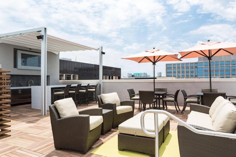 HotelDCHoliday Inn Washington Capitol National Mall by IHG Dachterasse