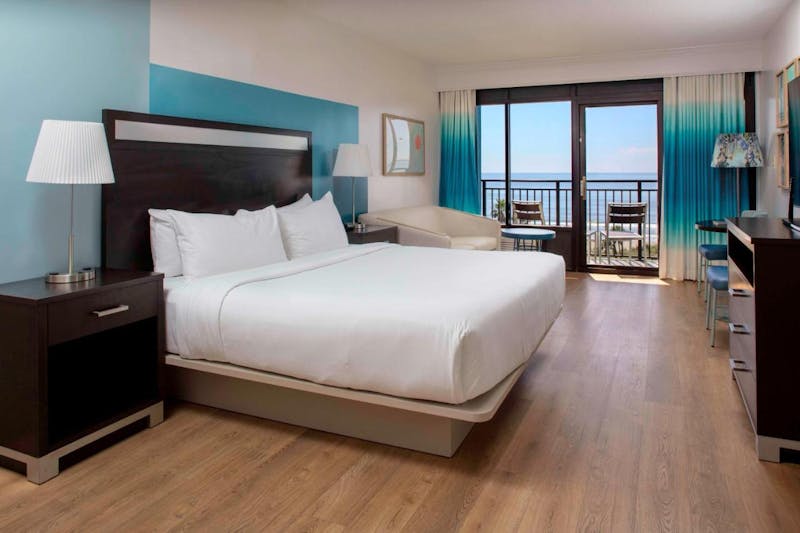 HotelSouth CarolinaDoubleTree Resort by Hilton Myrtle Beach Oceanfront Zimmer