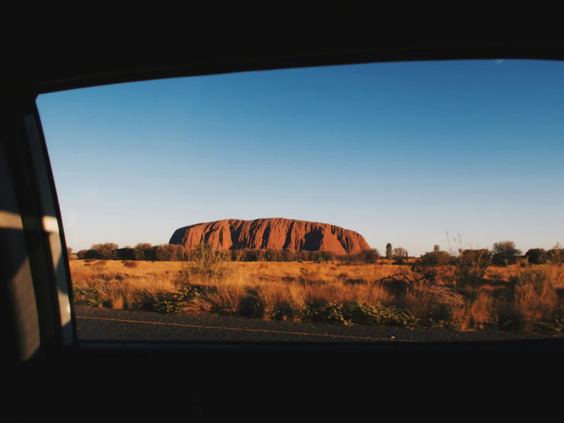 HDAustralienNorthern TerritoryUluruUluru aus AUto