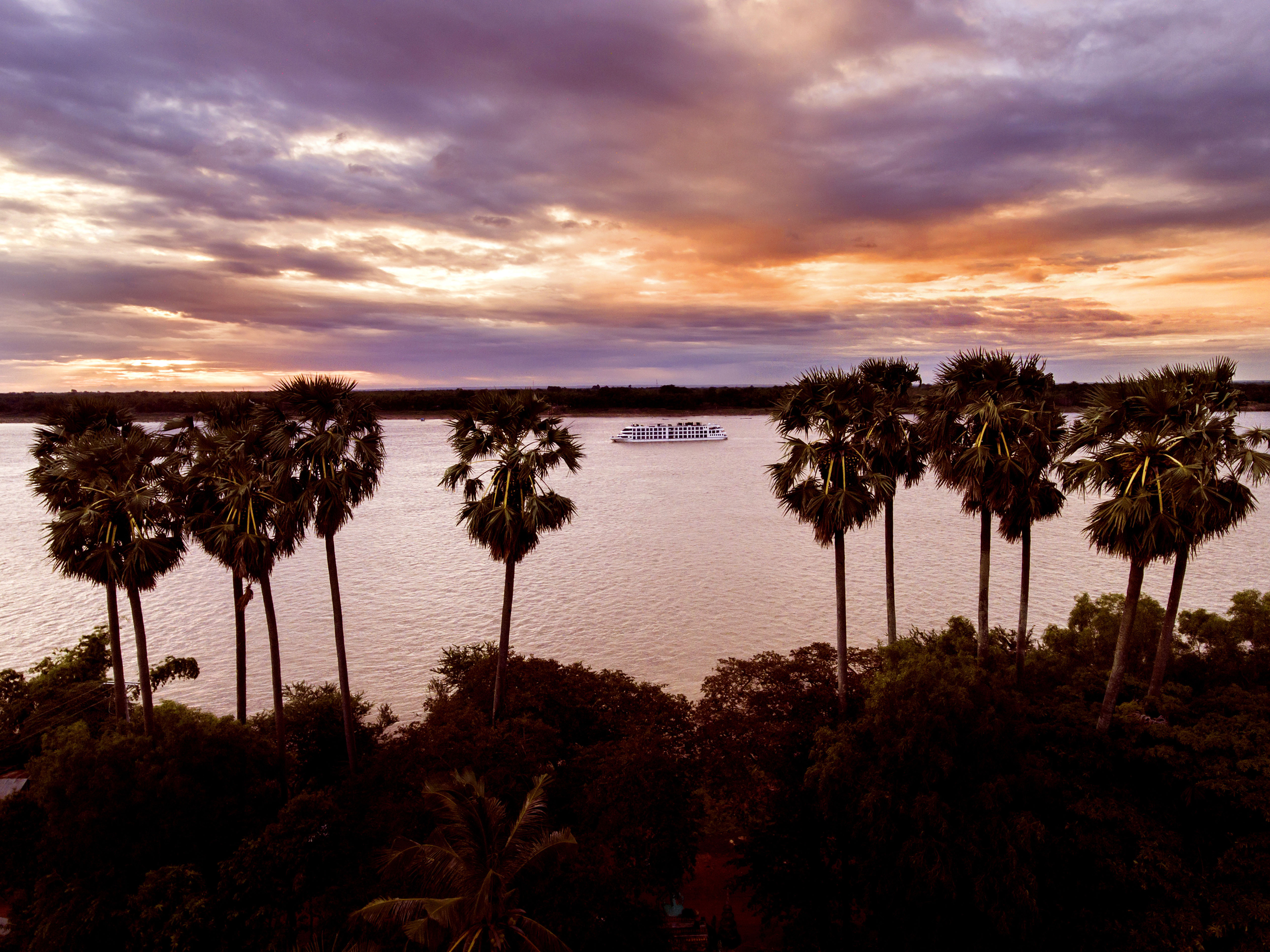 HDScenic RiverSouth East AsiaPublic Areas Ship ExteriorSARC Scenic Spirit 