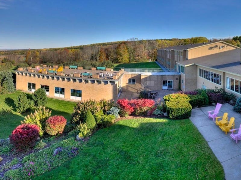 HotelNova ScotiaOld Orchard Inn Aussenansicht