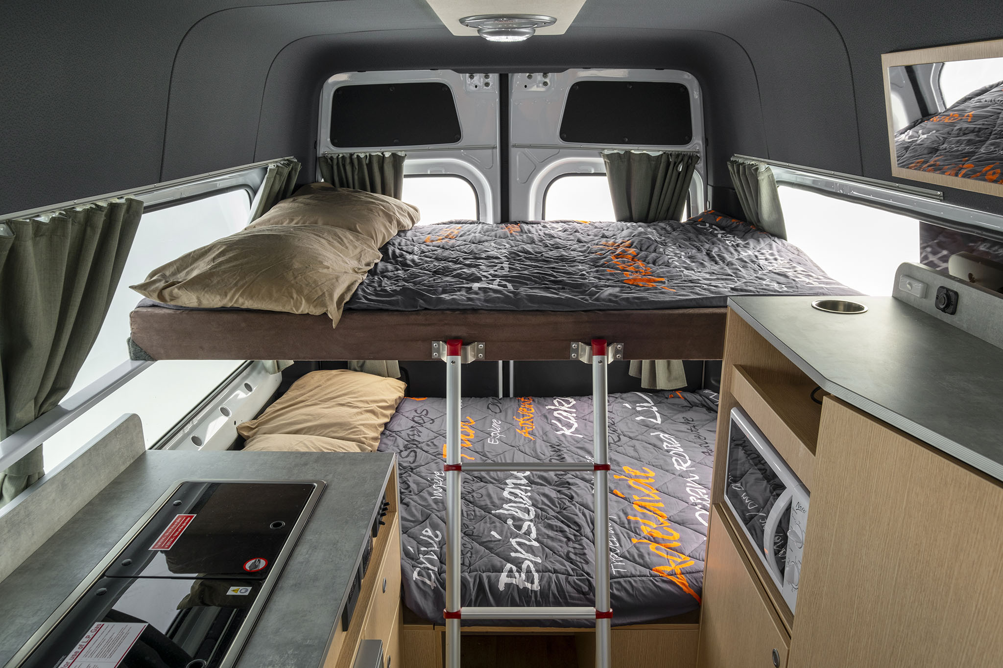 HDFahrzeugeApollo AUSEndeavourApollo Endeavour 2425 7320