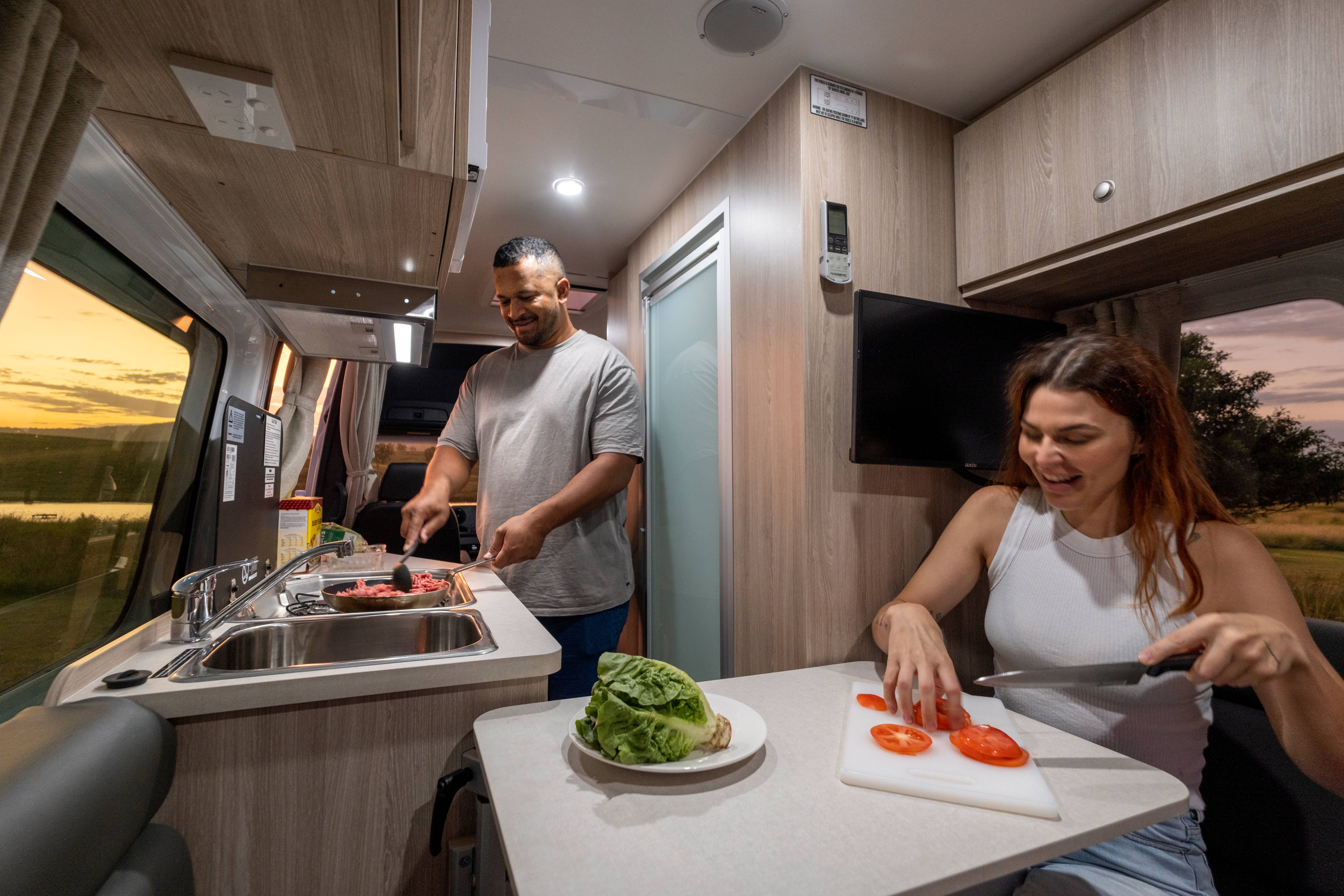 HDFahrzeugeApollo AUSEuro TourerApollo Euro Tourer 1594