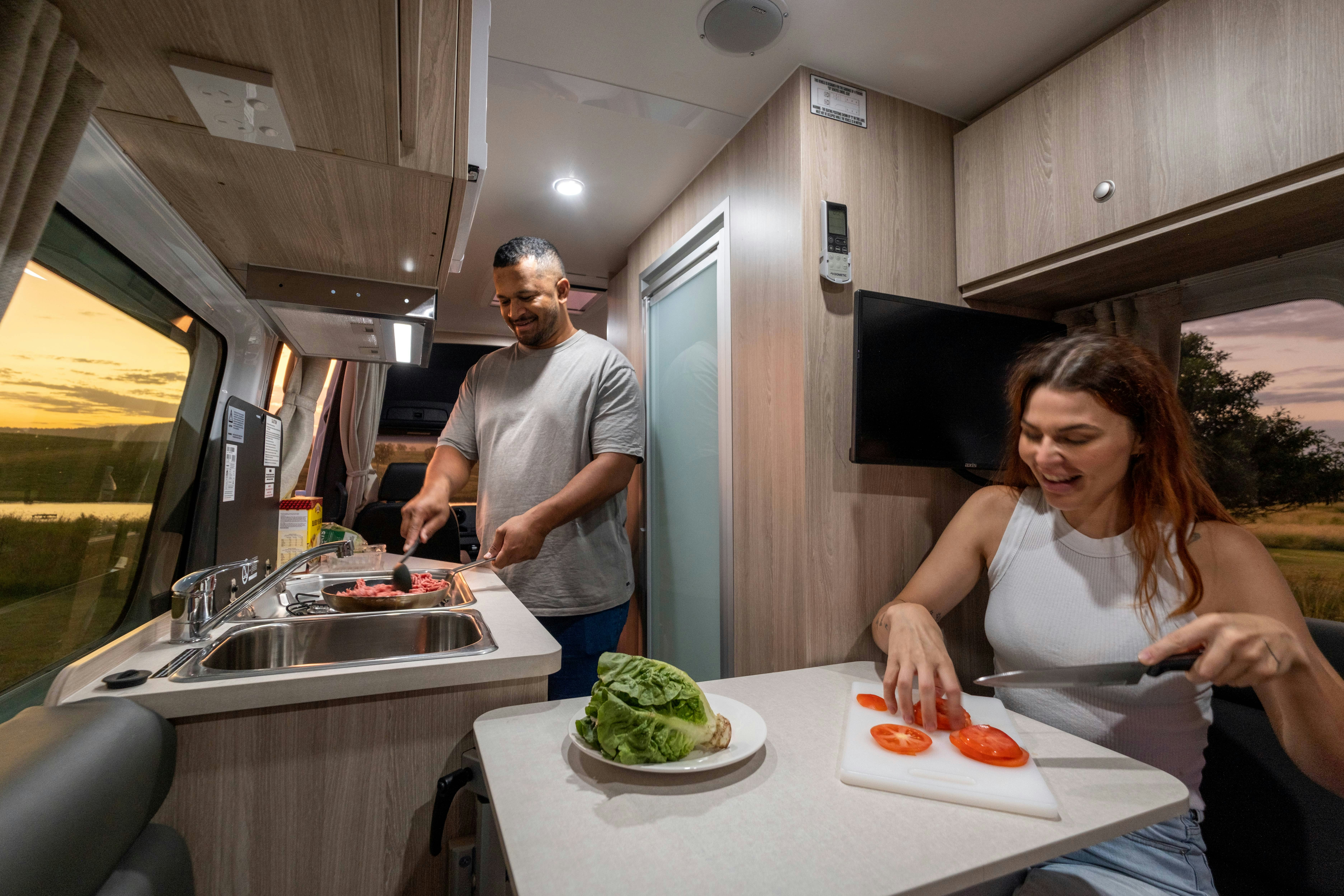 HDFahrzeugeApollo AUSEuro TourerApollo Euro Tourer 1594