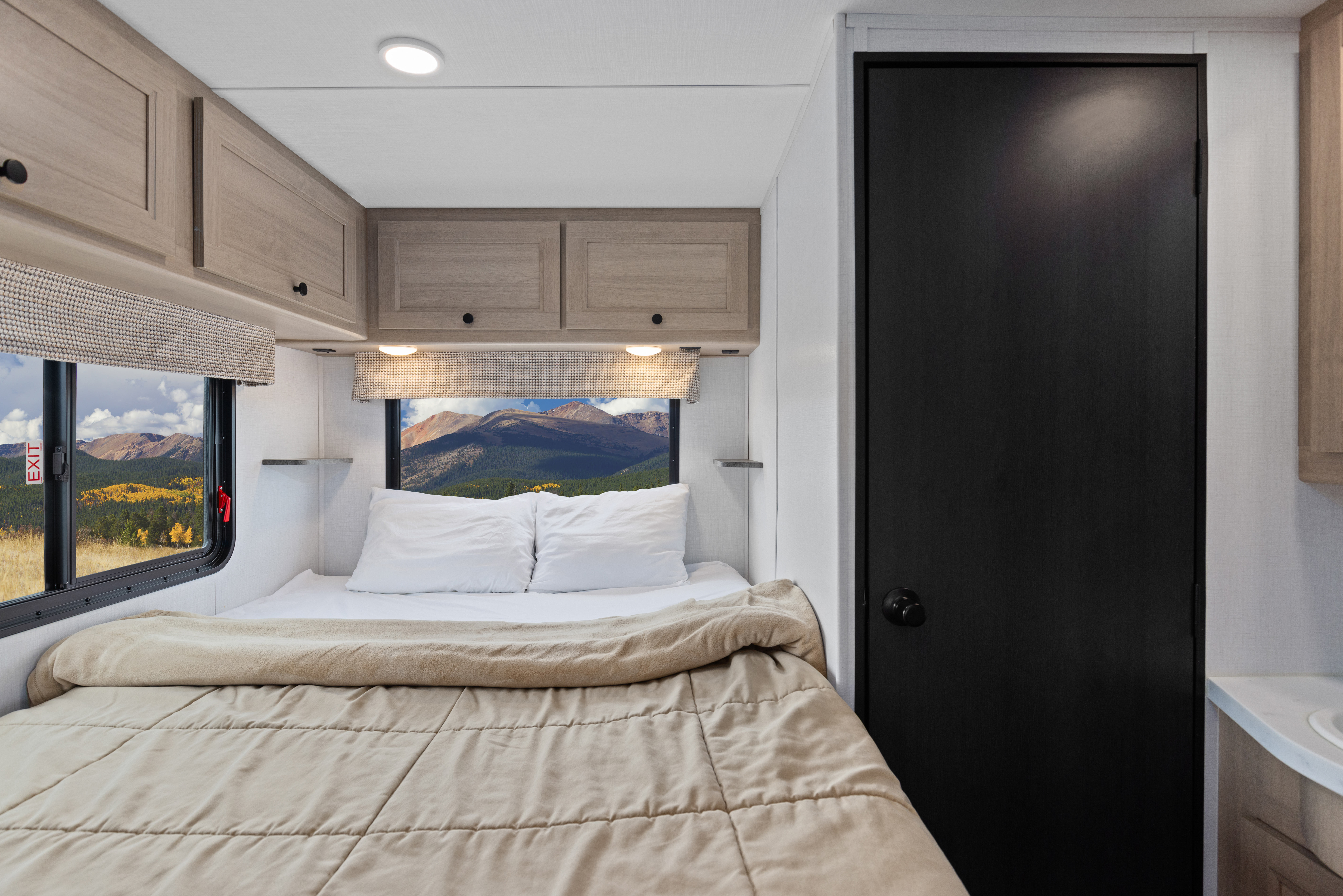 HDFahrzeugeCanadreamMHCCompactMotorhome MHC Interior 003