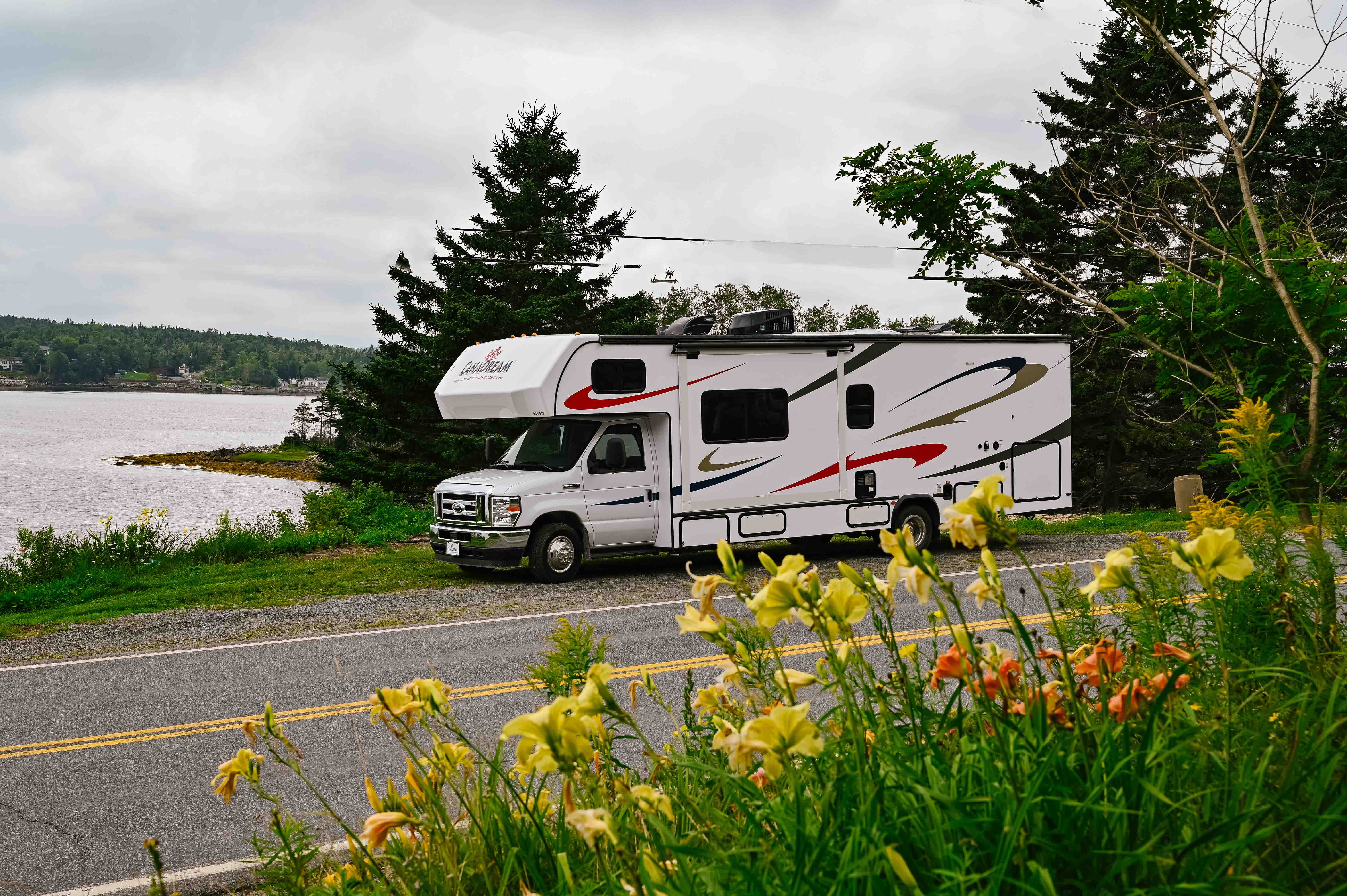 HDFahrzeugeCanadreamMHXMaxi Plus Motorhome MHX Canada External 001
