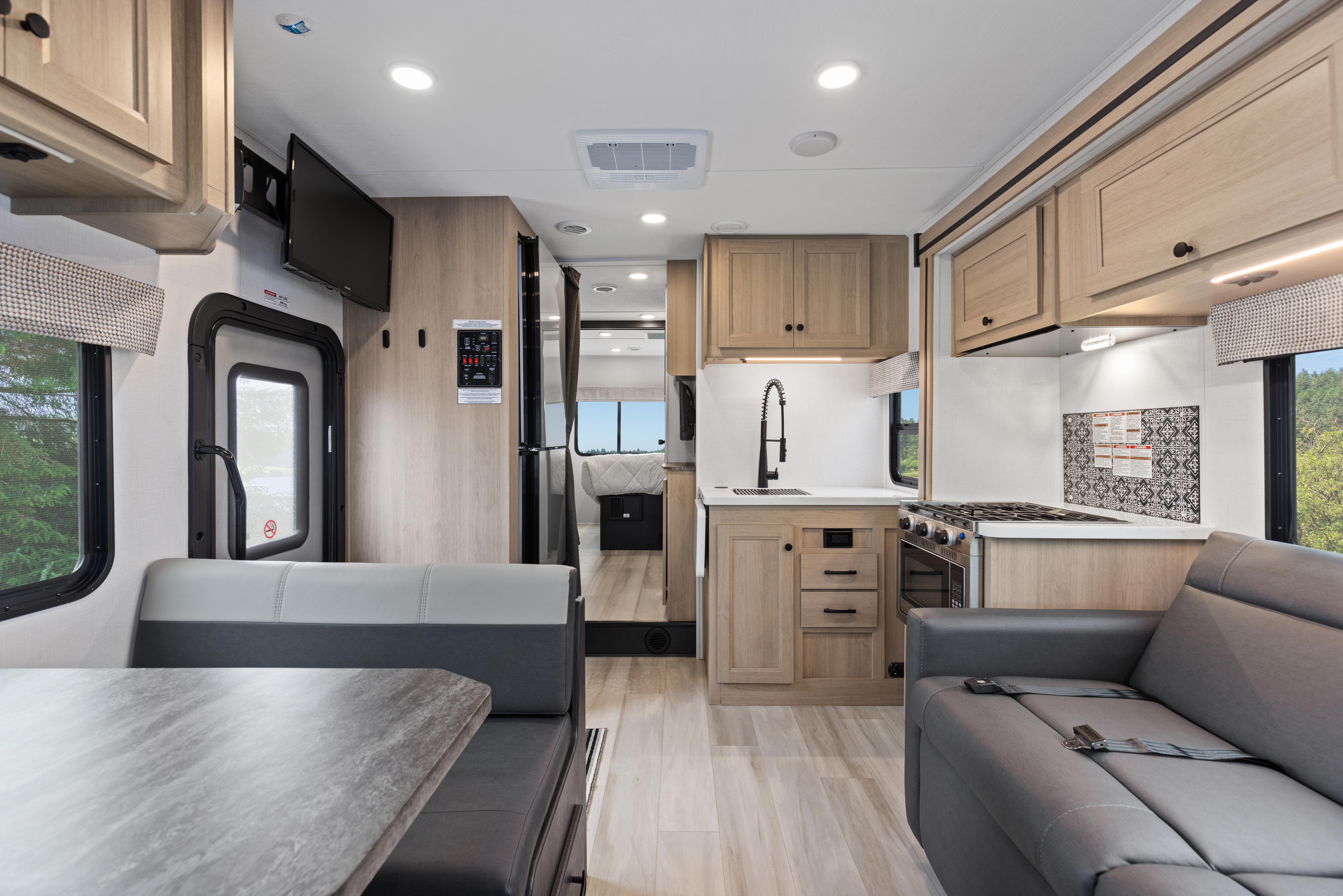 HDFahrzeugeCanadreamMHXMaxiPlusMotorhomeMHX Interior 002