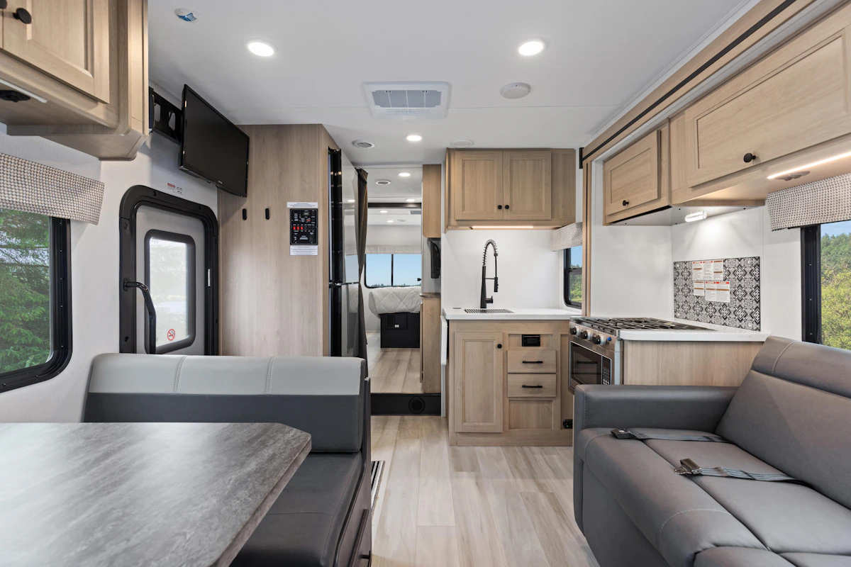 HDFahrzeugeCanadreamMHXMaxiPlusMotorhomeMHX Interior 002
