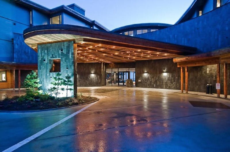 HotelBritish ColumbiaBlack Rock Oceanfront Resort Eingang