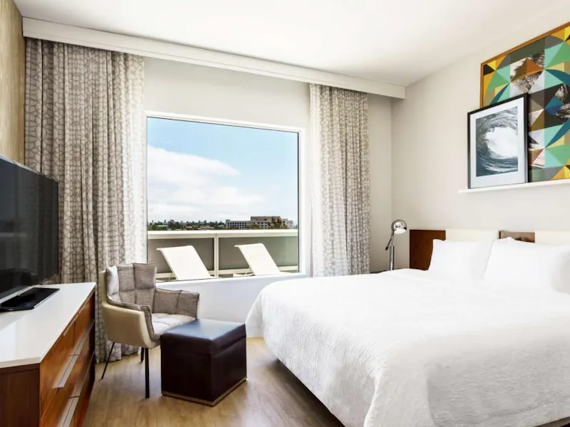 HotelCaliforniaHampton Inn Suites Santa Monica Zimmer