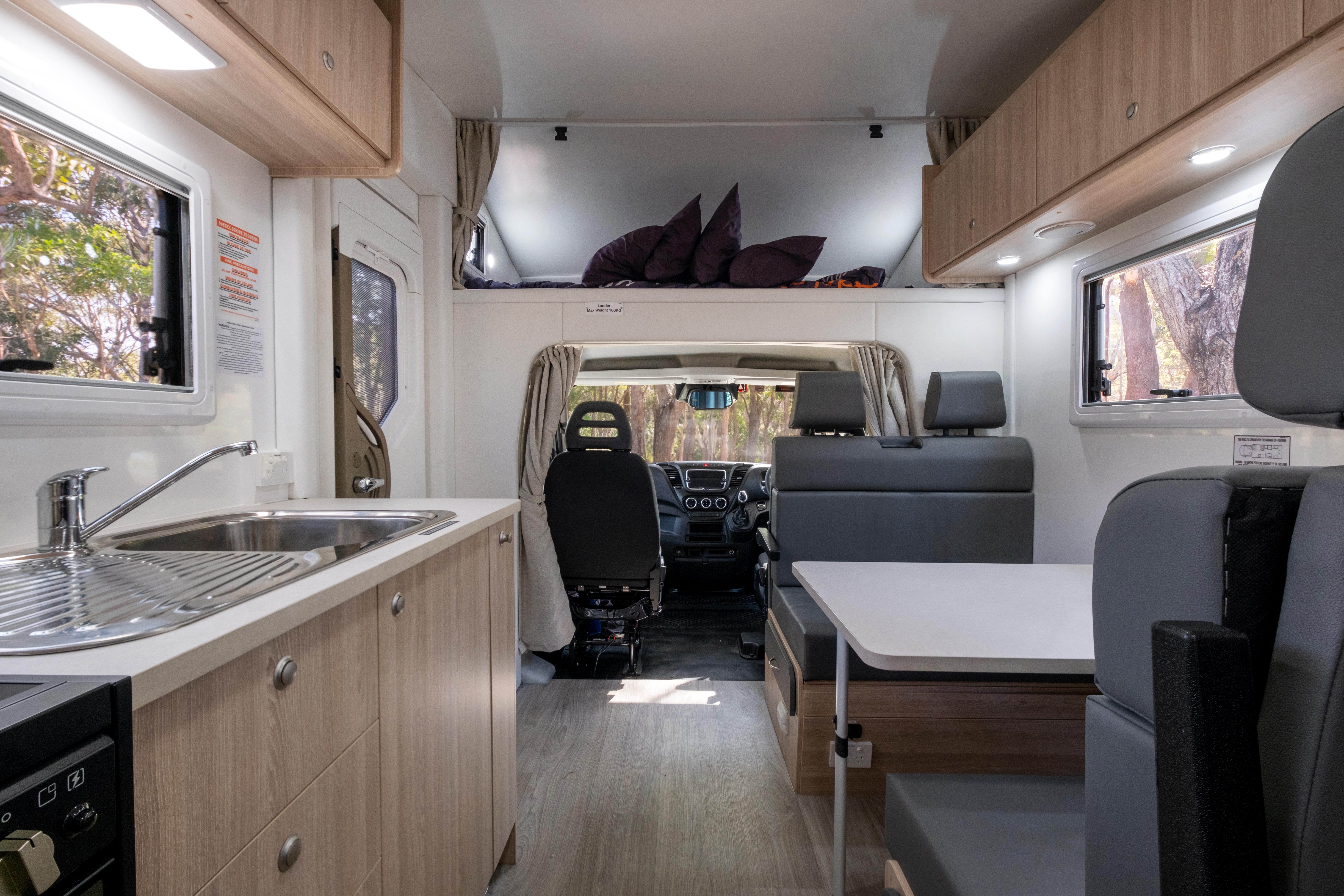 HDFahrzeugeMaui AUSBeachmaui Beach AU Internal 3377