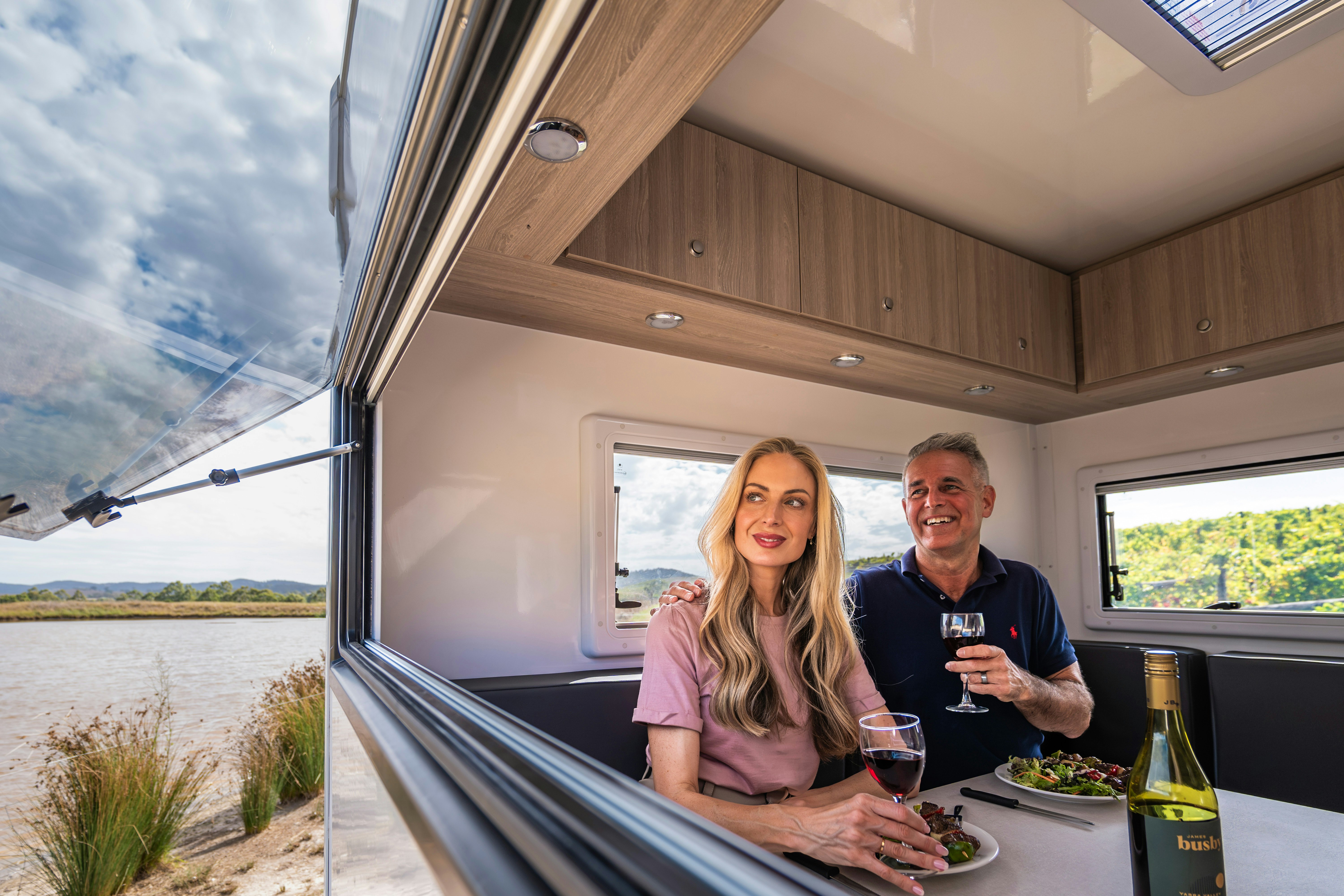 HDFahrzeugeMaui AUSRiverRiver YarraValley Victoria P1449292