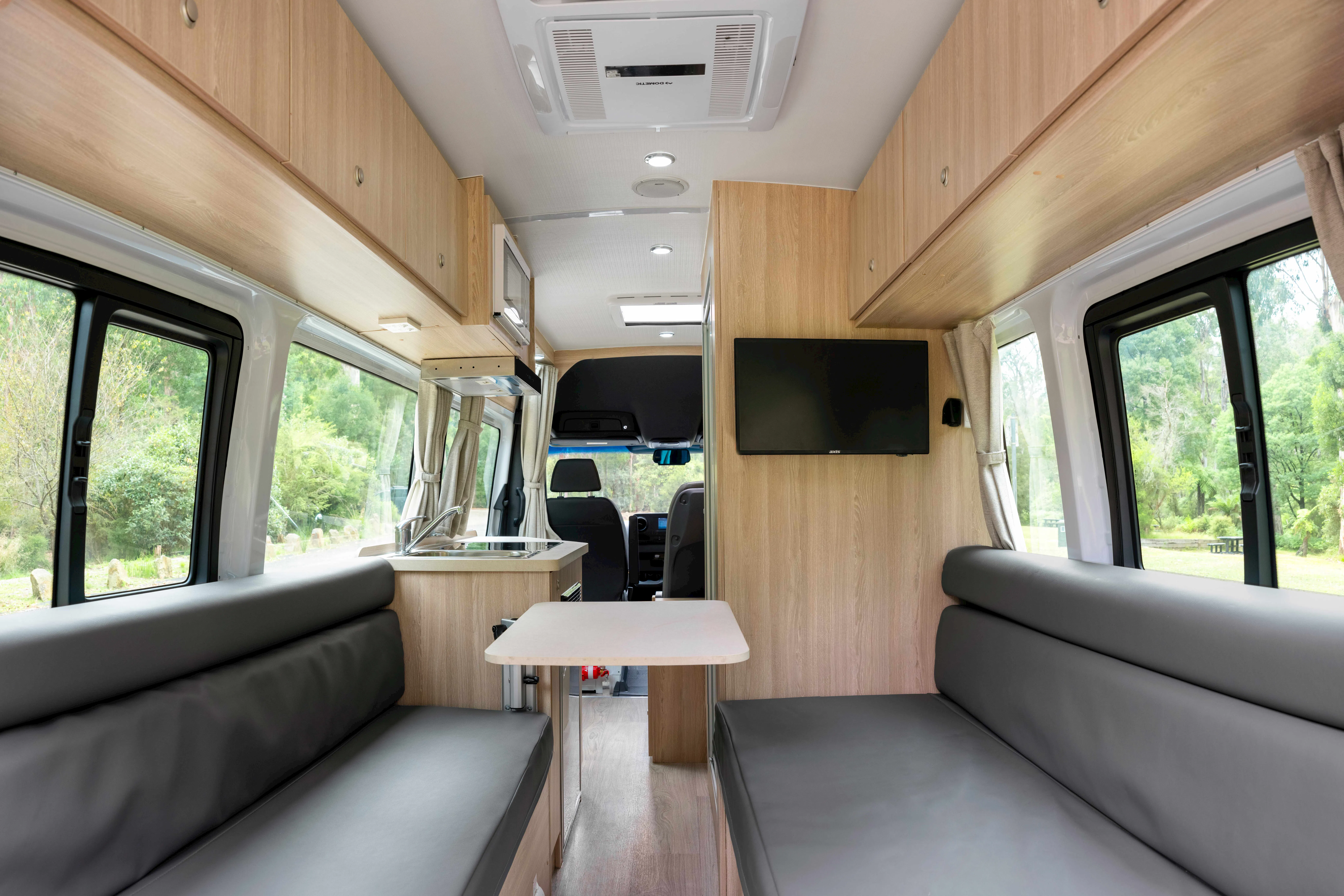 HDFahrzeugeMaui AUSUltimamaui Ultima Internal 1301