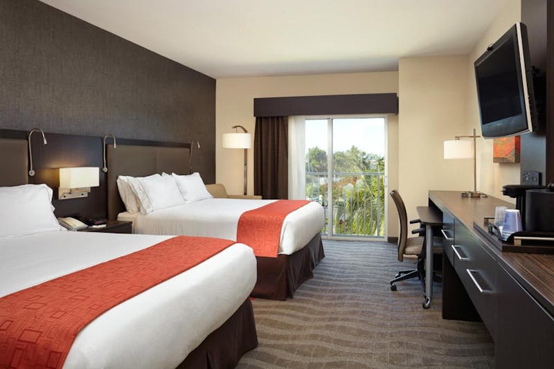 HotelFloridaNaplesHoliday Inn Express Suites Naples Downtown Zimmer