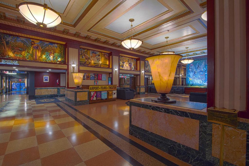 HotelNew YorkHotel Edison Lobby