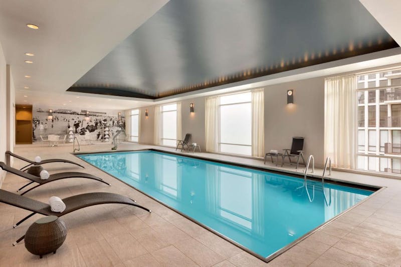 HotelIllinoisChicagoHilton Chicago Magnificent Mile Suites Pool