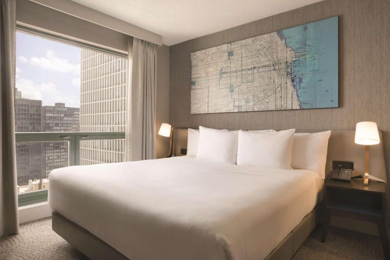 HotelIllinoisChicagoHilton Chicago Magnificent Mile Suites Zimmer