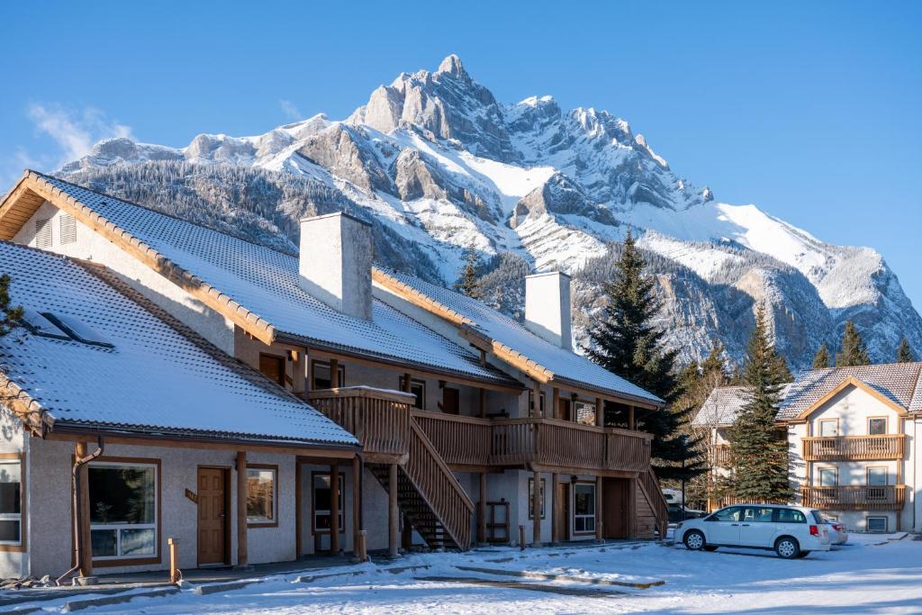 HotelKanadaBanff Rocky Mountain Resort Aussen A