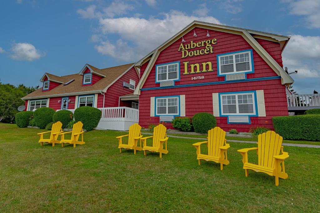 HotelKanadaLAuberge Doucet Inn Aussen