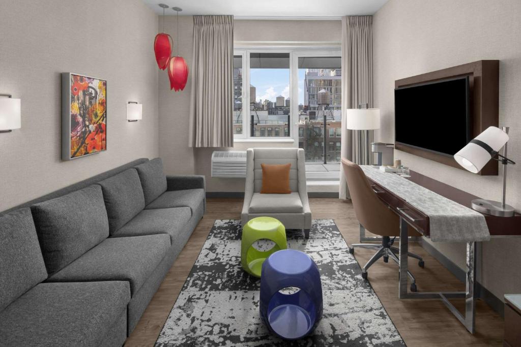 HotelNew YorkCambria Hotel New York Chelsea Wohnbereich