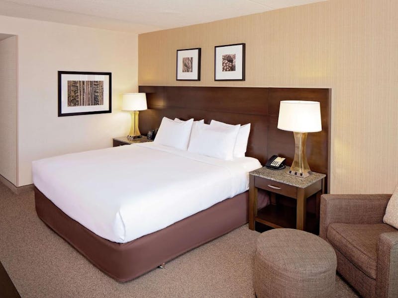 HotelMassachusetsBostonDoubleTree by Hilton Hotel Boston Bayside Zimmer