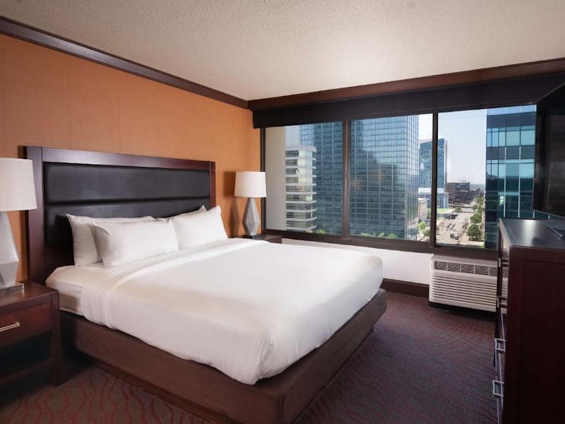 HotelMichiganDoubleTree by Hilton Hotel Cleveland Downtown Lakeside Zimmer