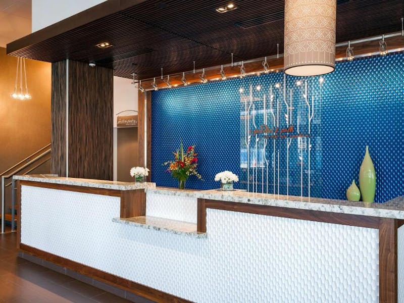 HDHotelWashingtonSeattleHilton Garden Inn Seattle DowntownRezeption