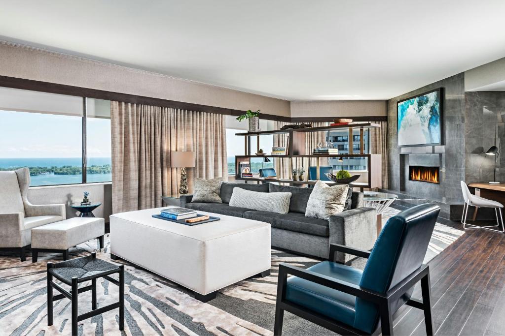 HDHotelOntarioTorontoThe Westin Harbour CastleWohnzimmer