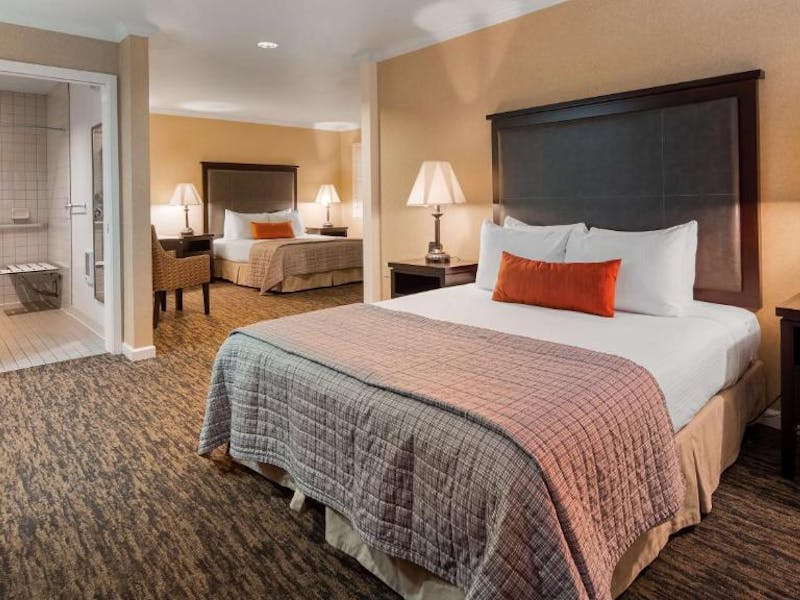 HDHotelCaliforniaEurekaBest Western Plus Humboldt Bay InnZimmer