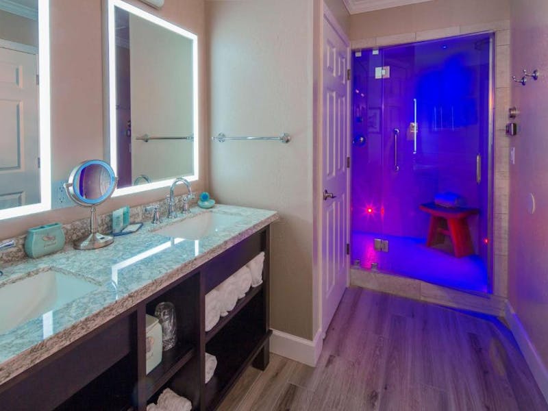 HDHotelCaliforniaEurekaBest Western Plus Humboldt Bay InnBad