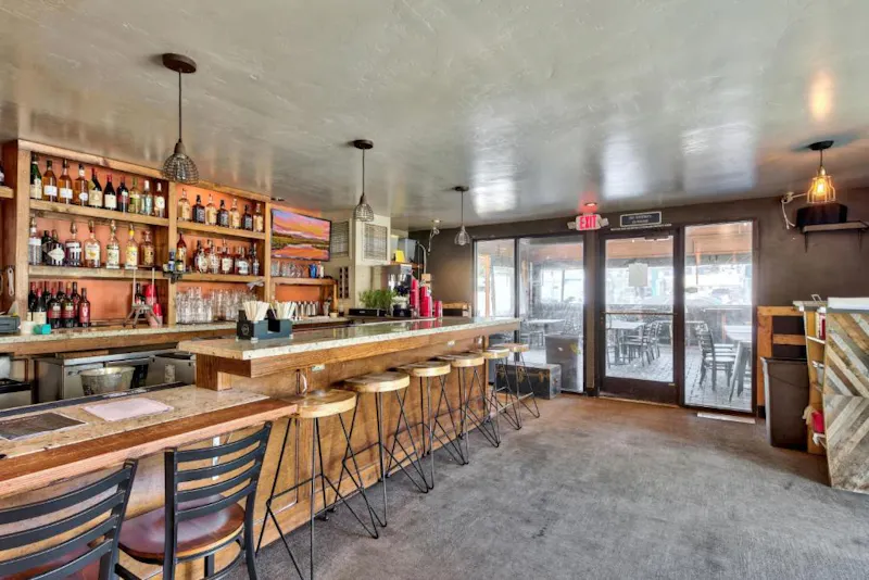 HDHotelCaliforniaSouth Lake TahoeHotel BecketBar