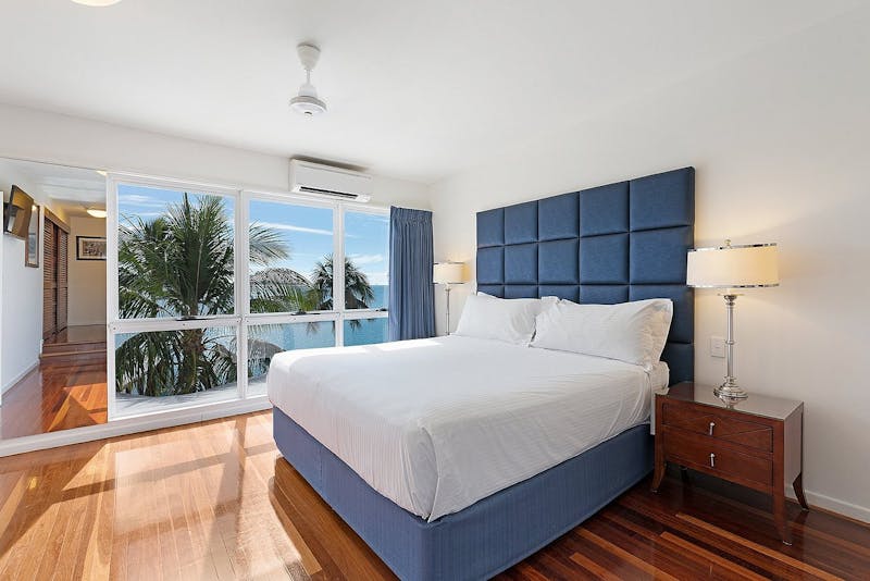 HDHotelAustralienQLDAirlie BeachCoral Sea ResortZimmer