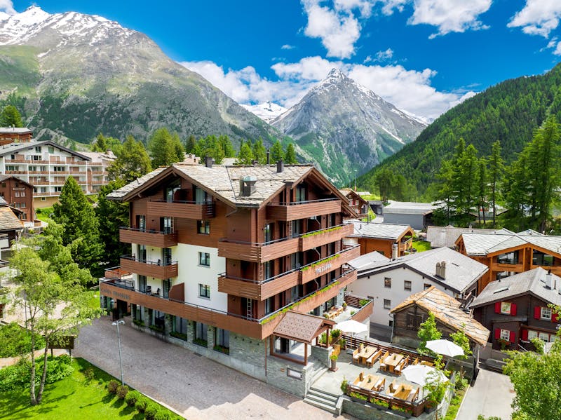 HDHotelSchweizThe CapraCapra External West South Facade 3 Aerial