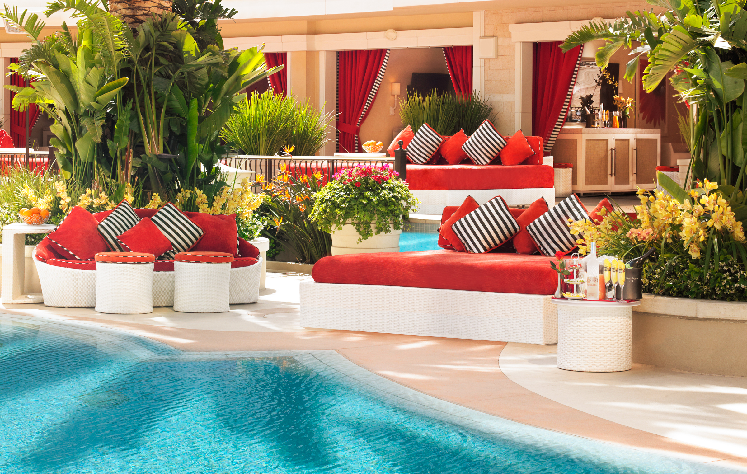 HDHotelNevadaLas VegasENCOREEncore Beach Club Day Bed