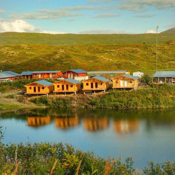 HDHotelAlaskaPaxsonMaclaren River Lodgecabins