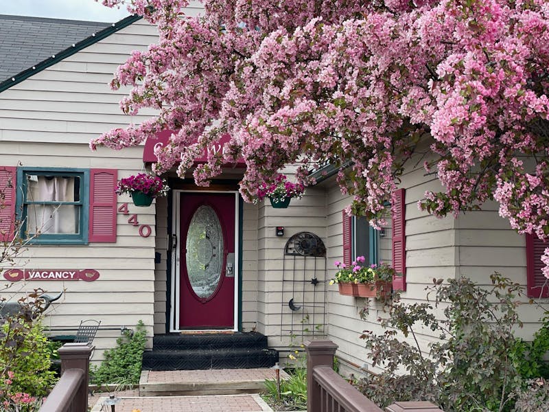 HDHotelAlaskaAnchorageCopper Whale Innaussen