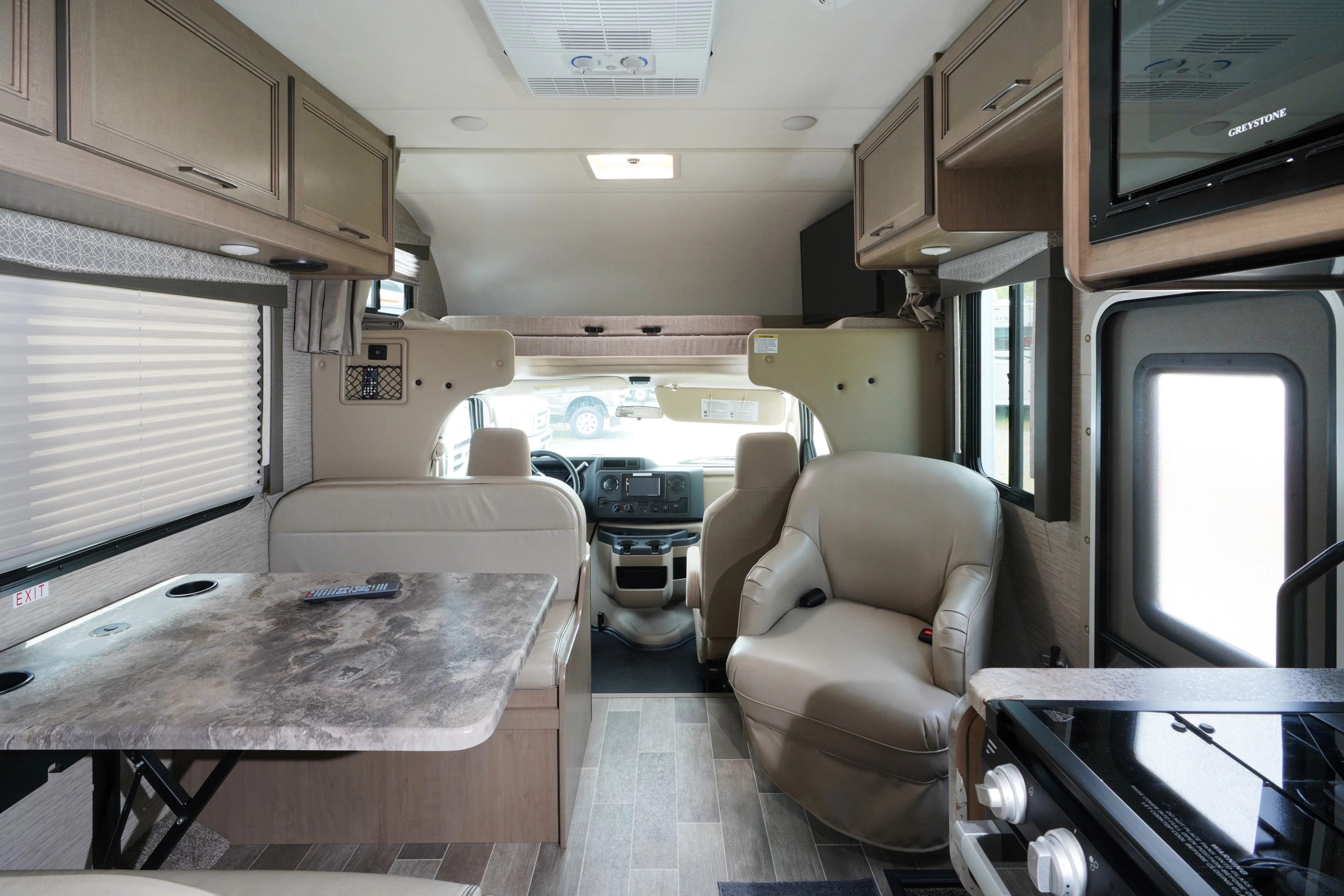 HDFahrzeugeGoNorthMH22 24Interior back to front 2022