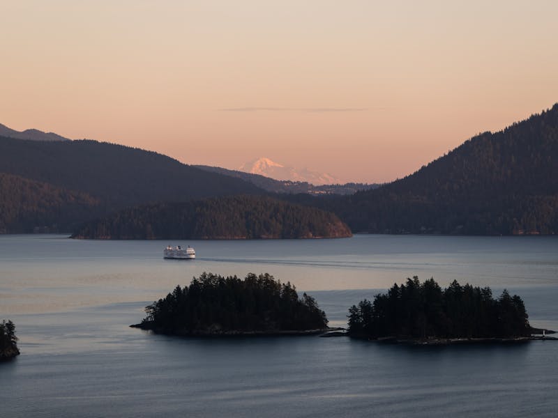 HDBritish ColumbiaSunshine CoastGibsons BC Ferry 73963